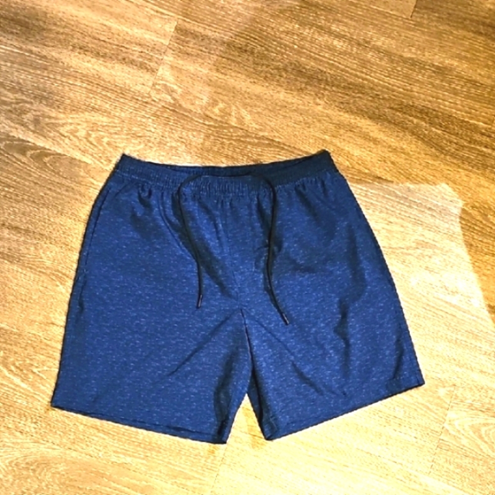 CHUBBIES sz large men's lined swim shorts. 7" inseam. Like new condition.